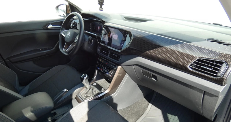 Volkswagen T-Cross cena 94900 przebieg: 16671, rok produkcji 2022 z Jutrosin małe 704